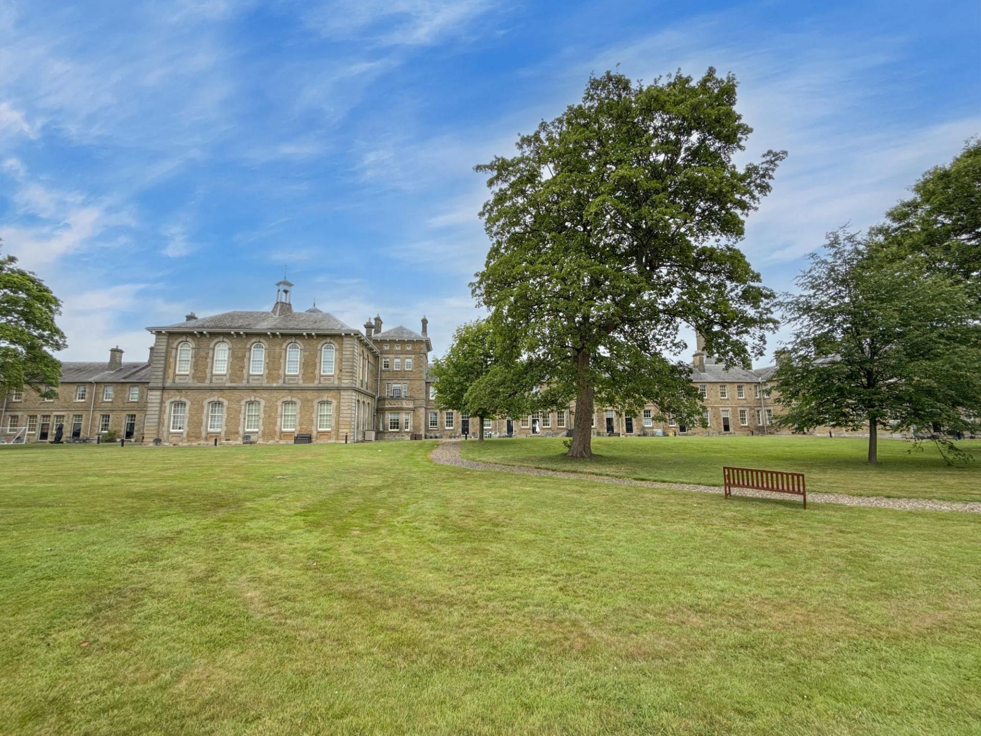 Flat Princes Meadow in Newcastle upon Tyne
