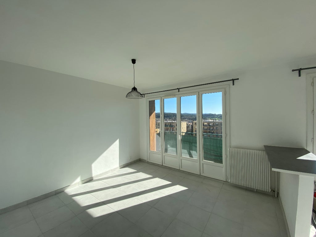 Appartement Rue Alain Savary à Aix-en-Provence