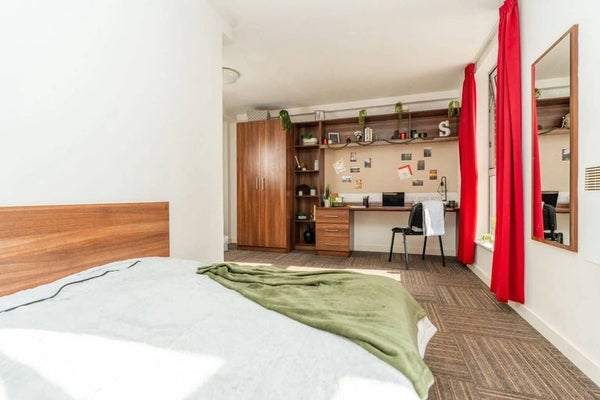 Flat Burleigh Street in Manchester