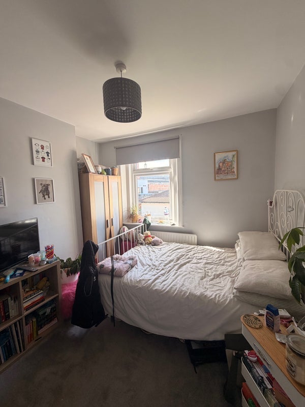 Room The Broadway in Greater London