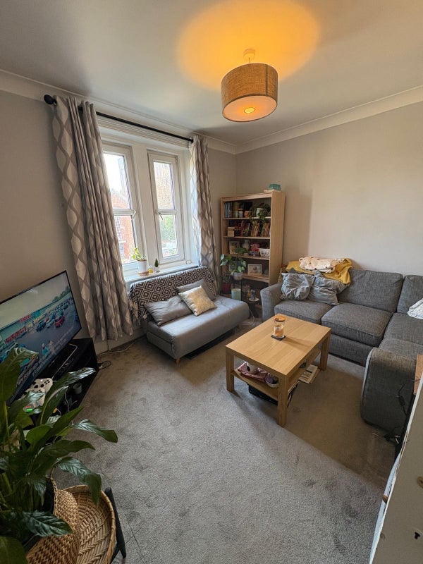 Room The Broadway in Greater London