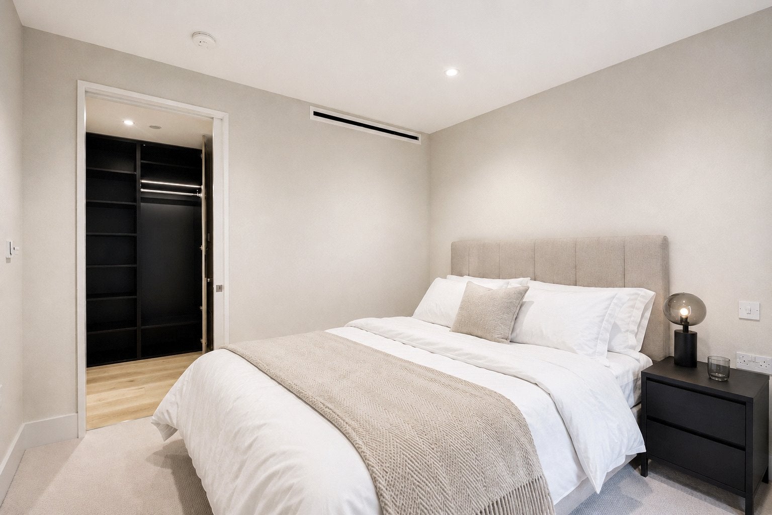 Flat Crompton Street in City of Westminster