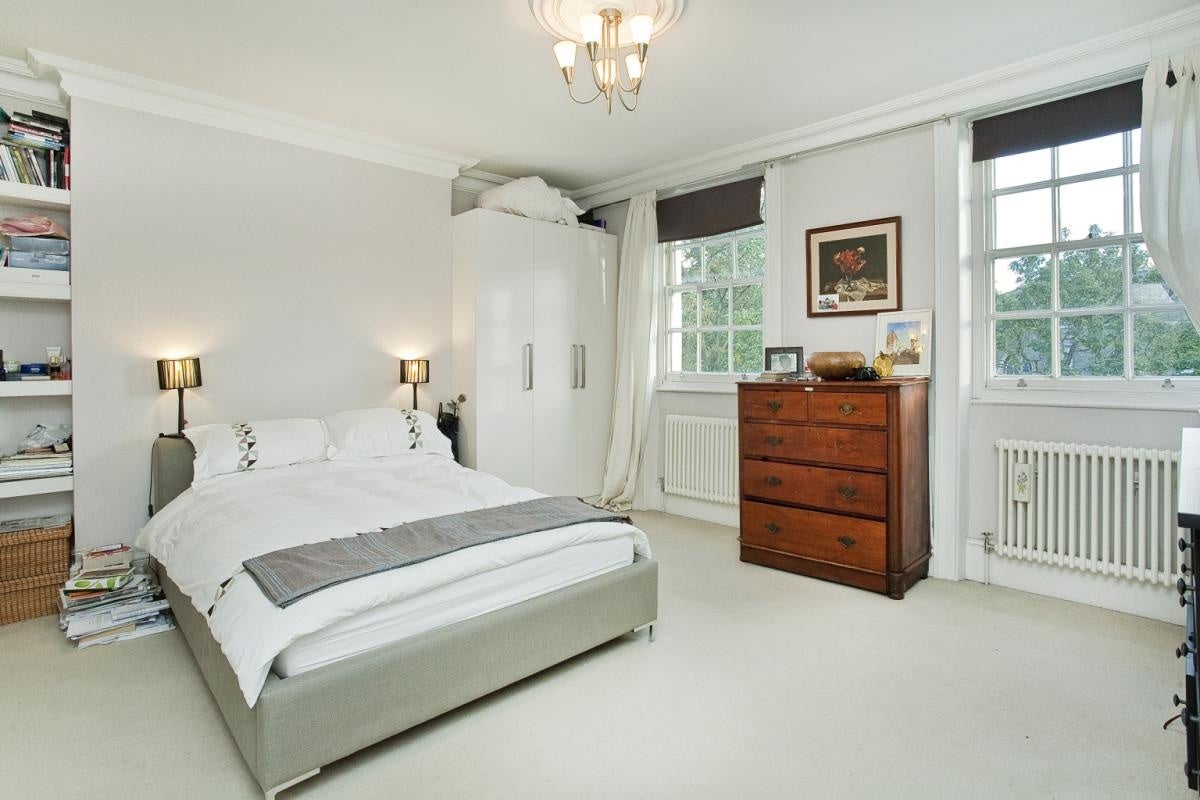Flat Myddelton Square in Greater London