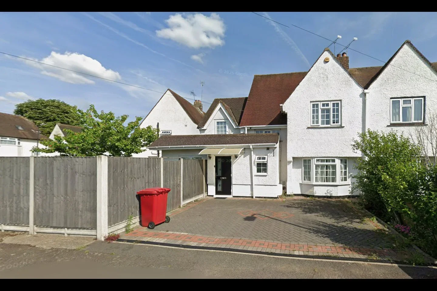 House Francis Way in Slough