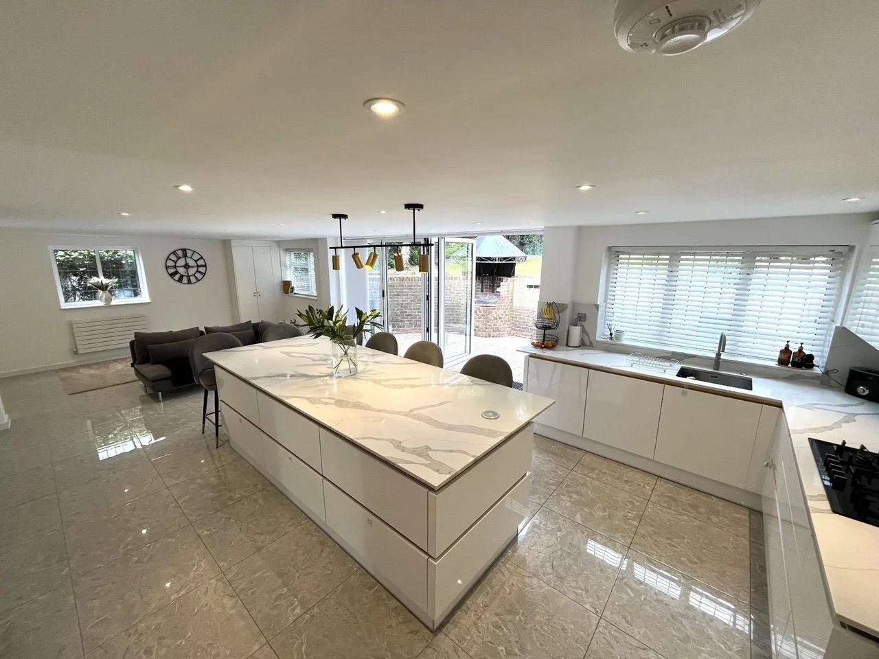 Room Higher Drive in Greater London