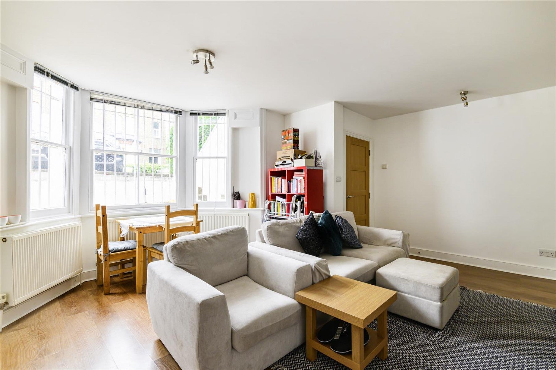 Flat Tufnell Park Road in Greater London