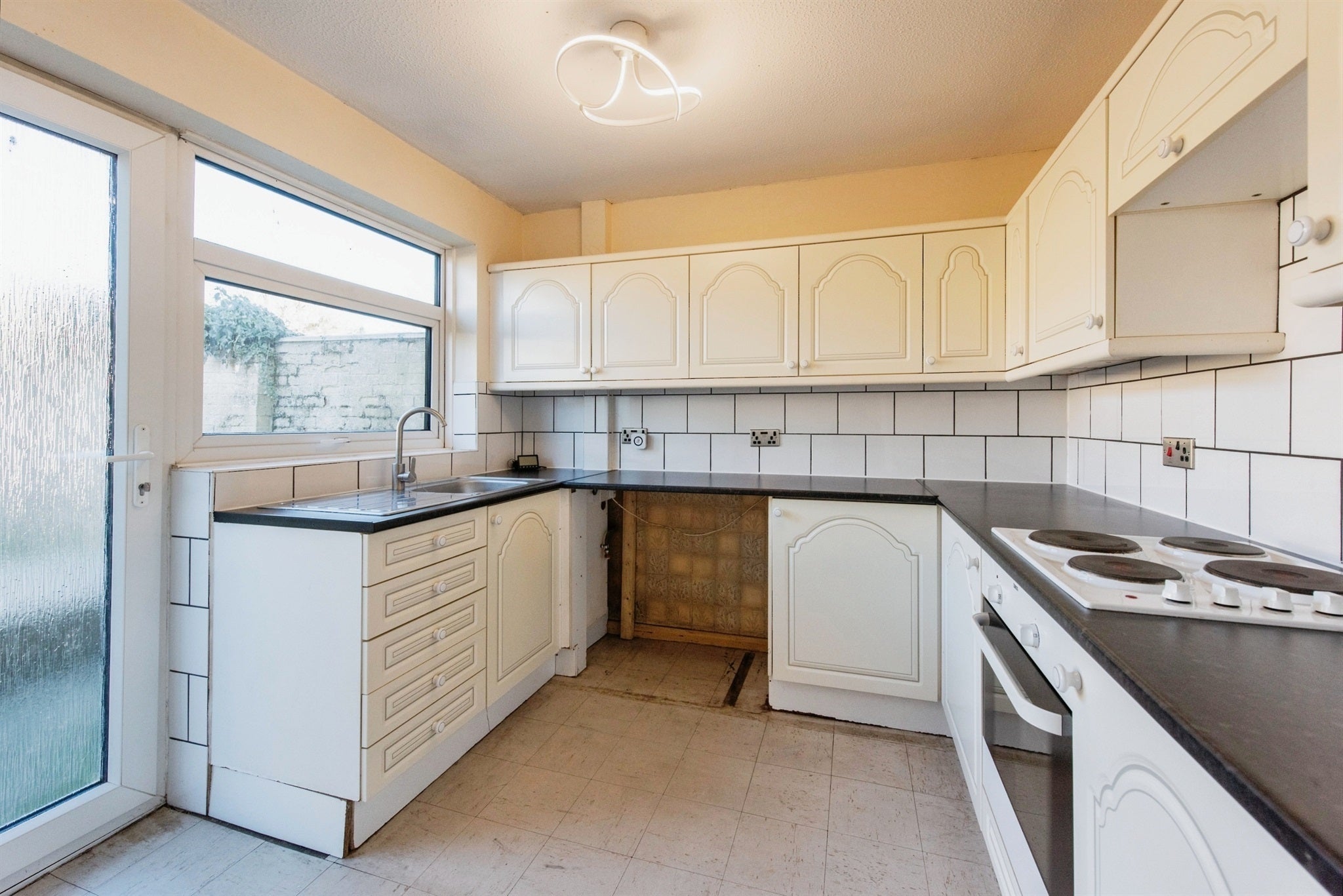 House Castle Close in Breckland District