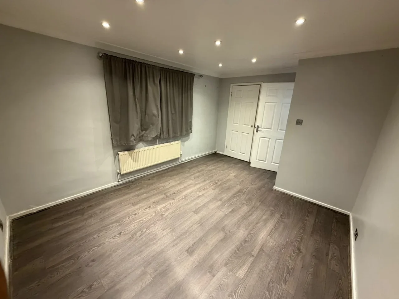 Flat Burness Close in Greater London