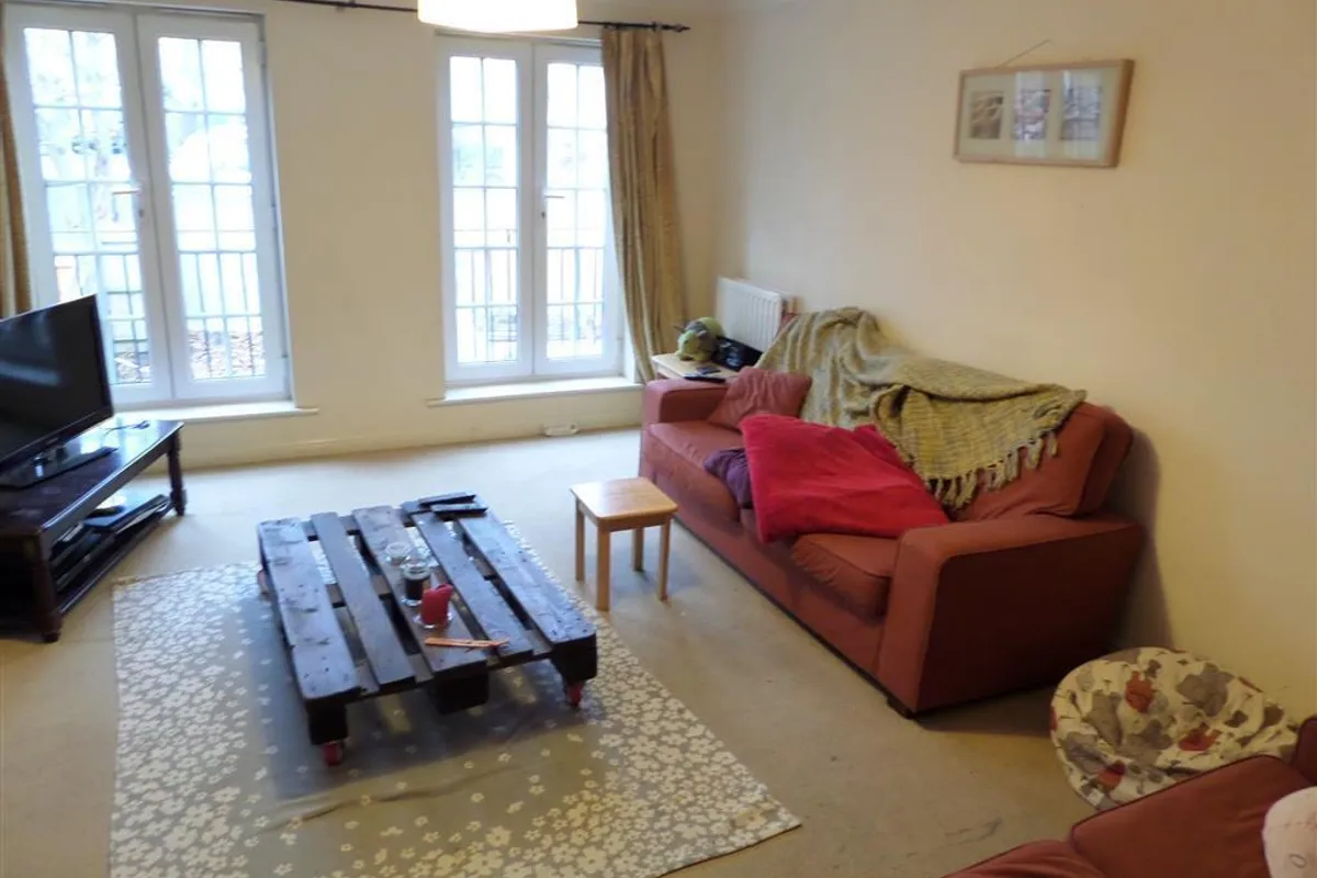 House Doe Close in Cardiff