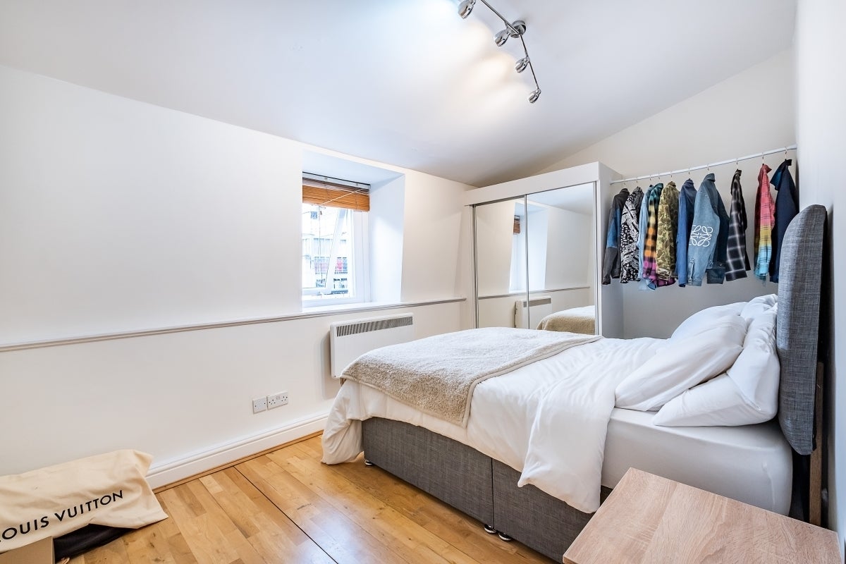 Flat Nottingham Place in City of Westminster