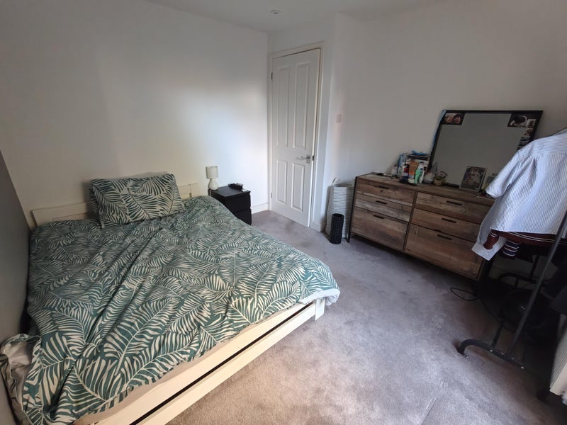 Room The Warren in Greater London