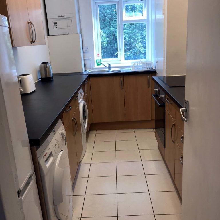 Flat Anglesea Road in Greater London