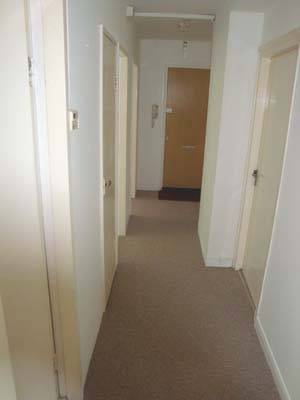 Flat Anglesea Road in Greater London