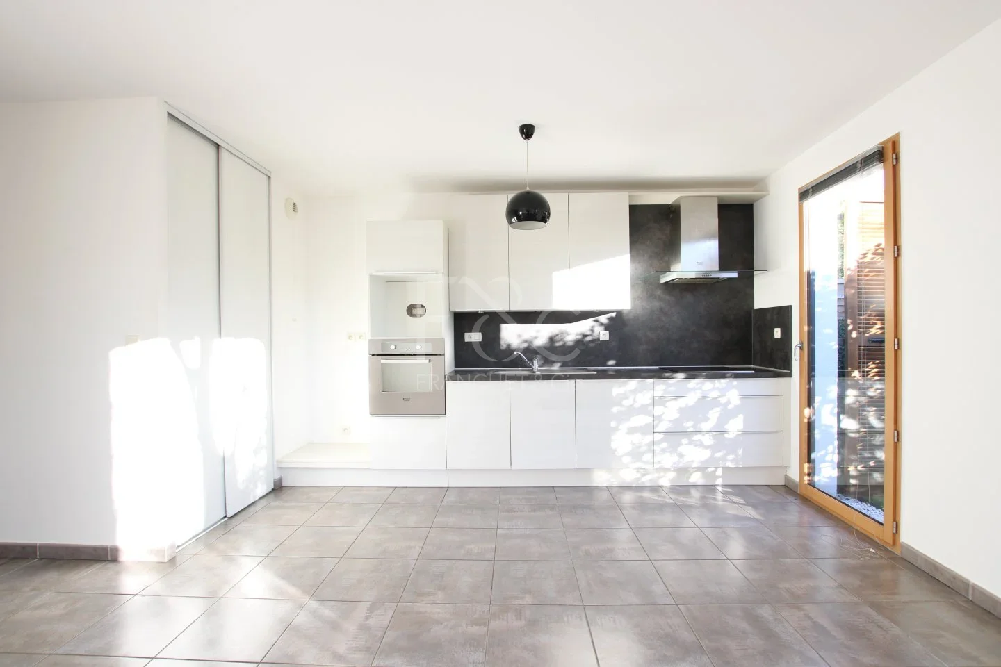 Flat Rue Charles Plagniard in Saint-Bonnet-de-Mure