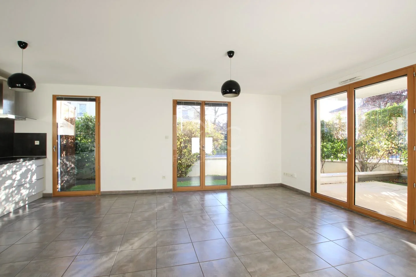 Flat Rue Charles Plagniard in Saint-Bonnet-de-Mure