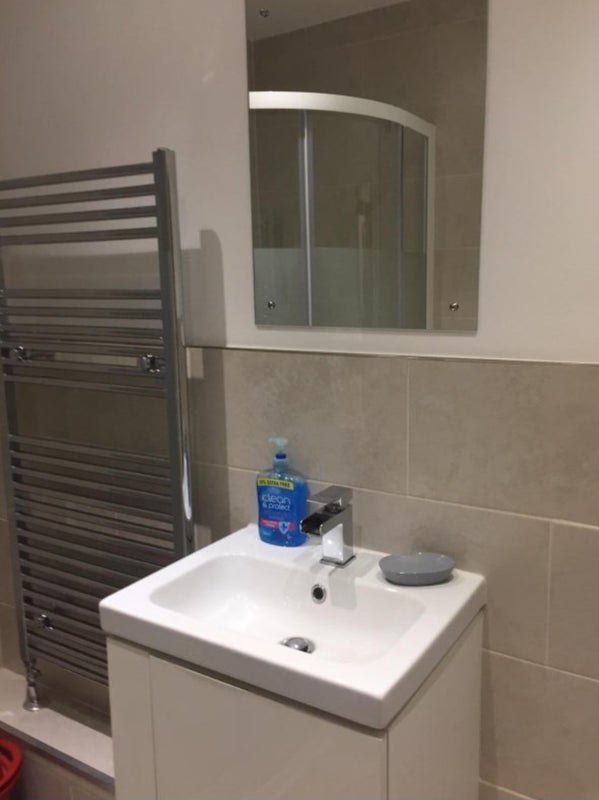 Room Trebovir Road in Greater London