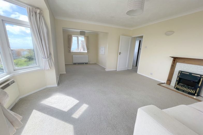 Flat Connaught Road in Seaford