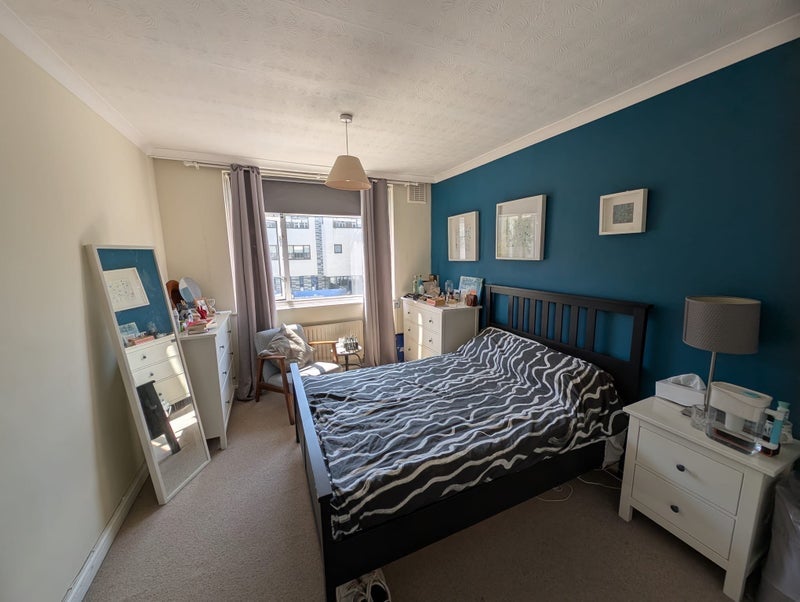Room Lupus Street in City of Westminster