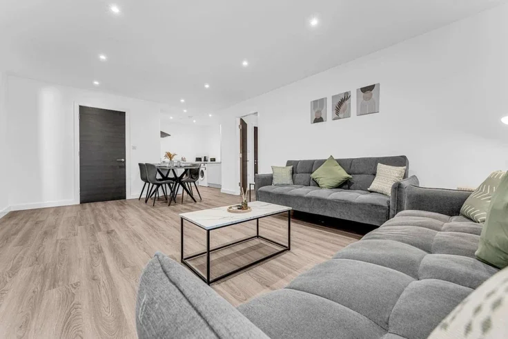 Flat Bidston Road in Liverpool