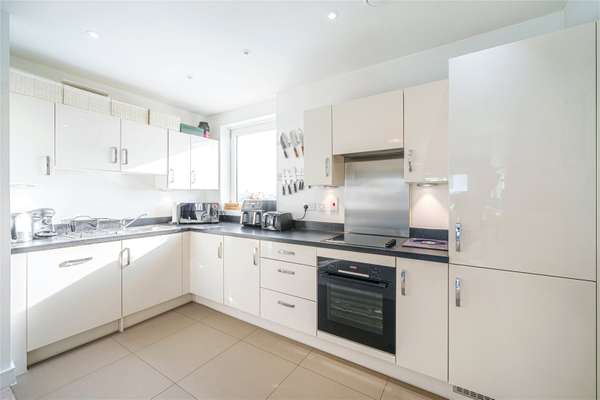 Flat Hebden Place in Greater London