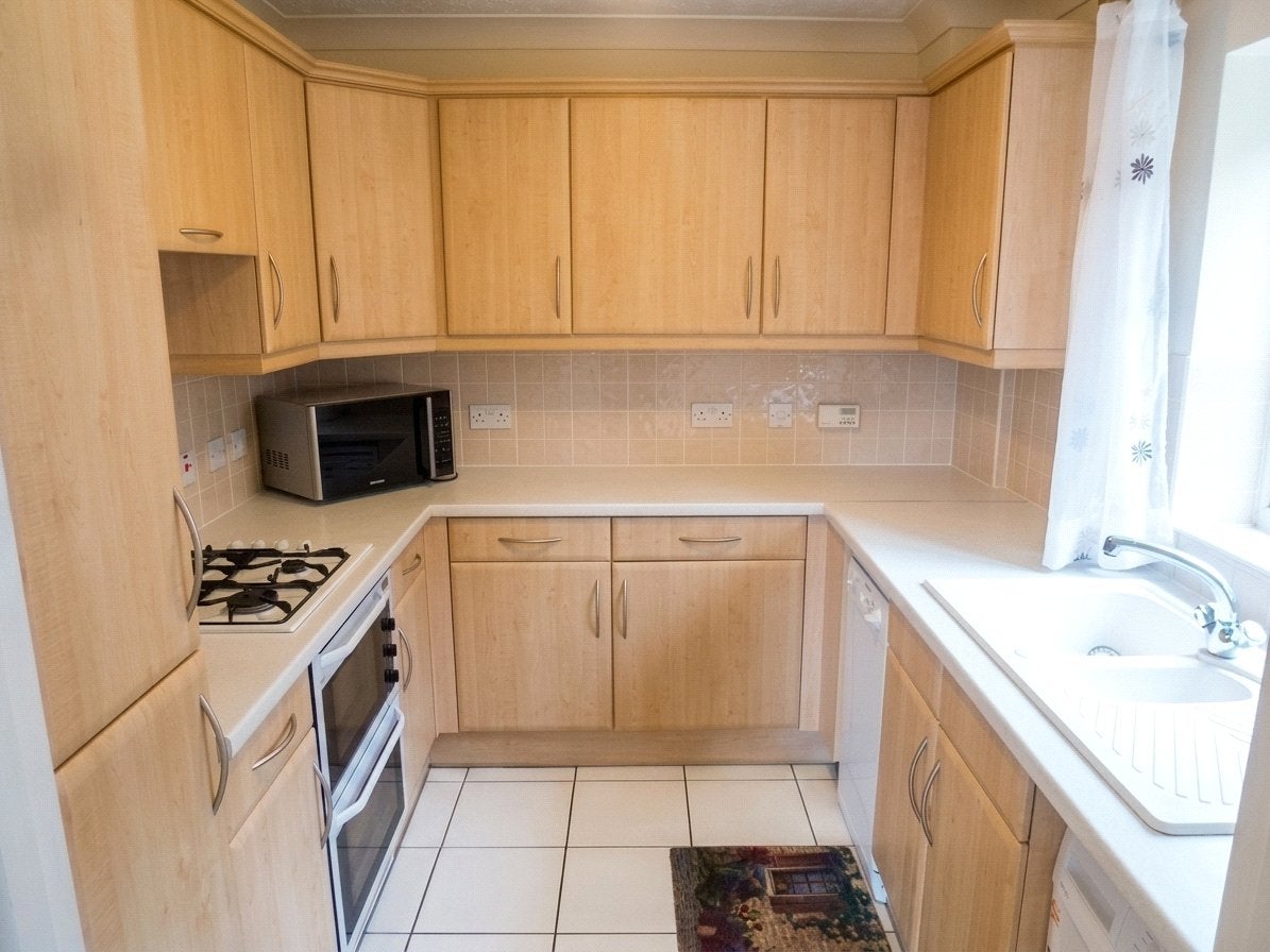 Flat Tamesis Place in Reading