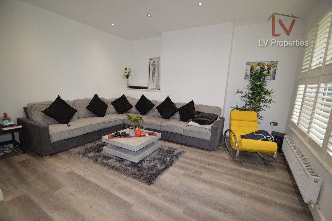 Flat Hartley Avenue in Leeds