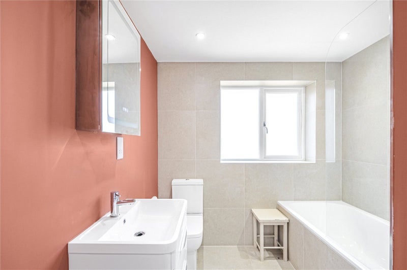 Room Victoria Rise in Greater London