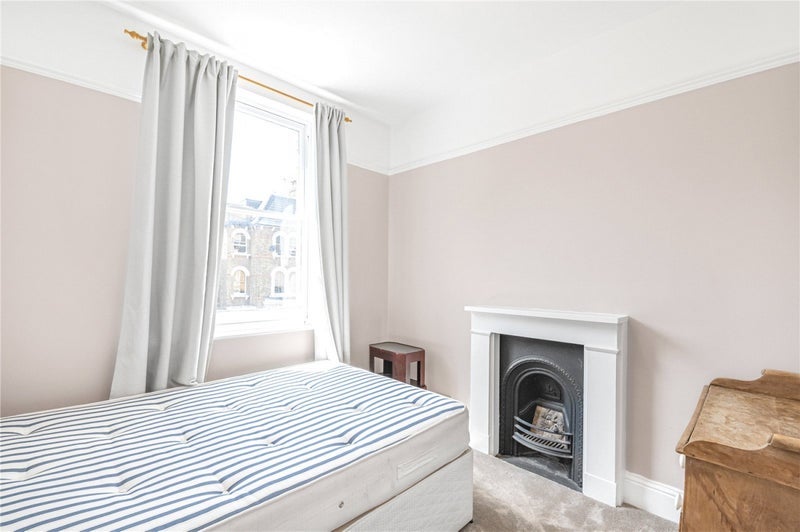 Room Victoria Rise in Greater London