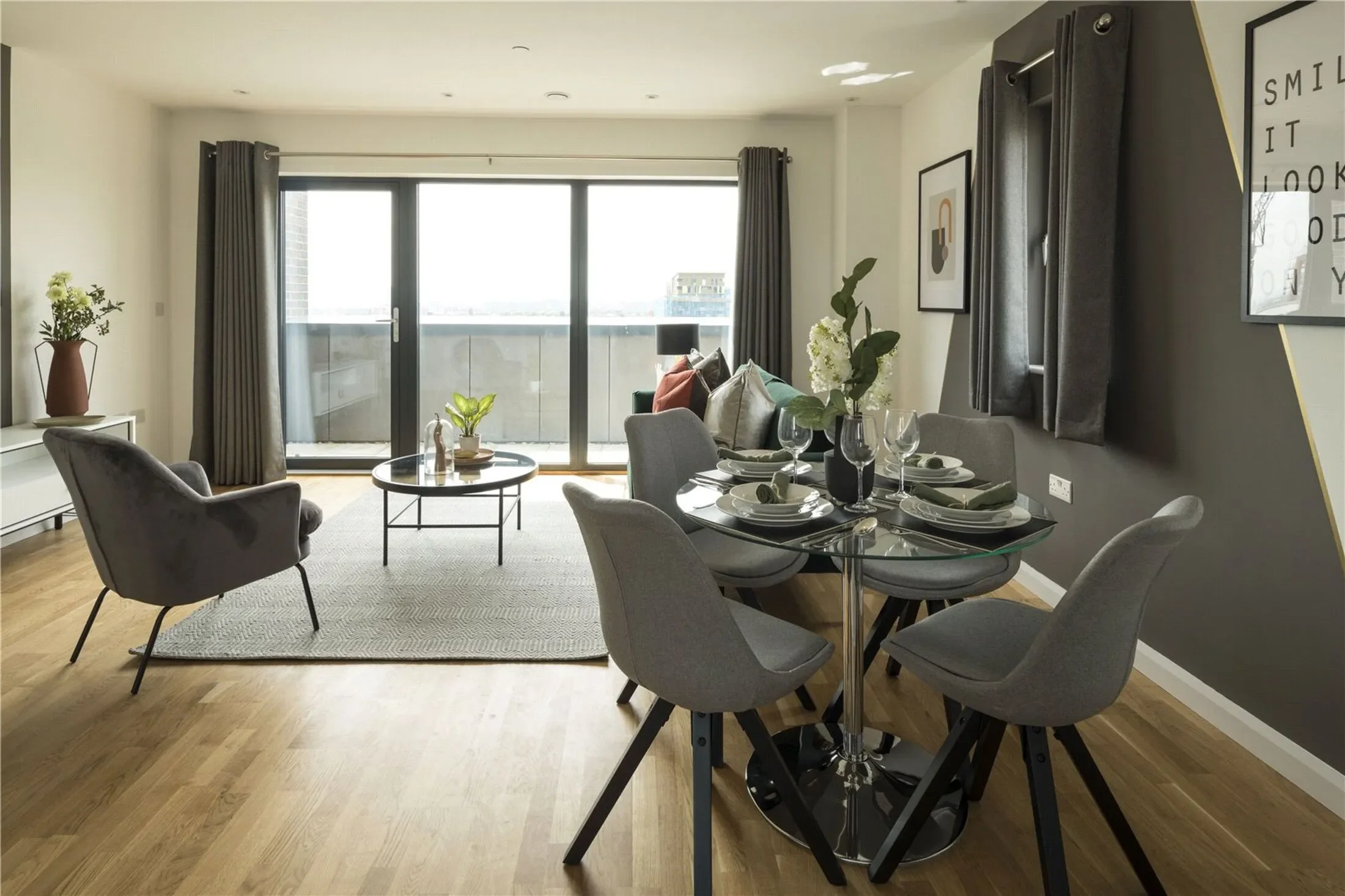 Flat Linden Avenue in Greater London
