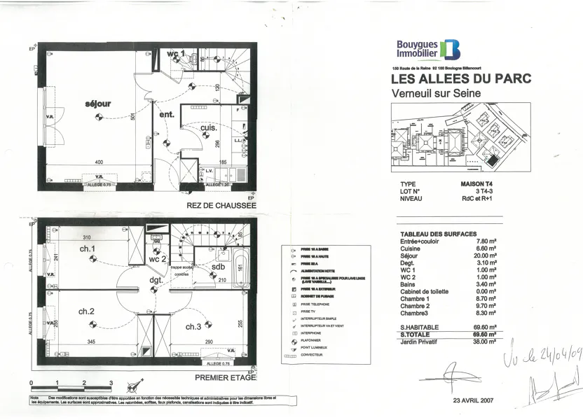 Flat Place du Général de Gaulle in Verneuil-sur-Seine