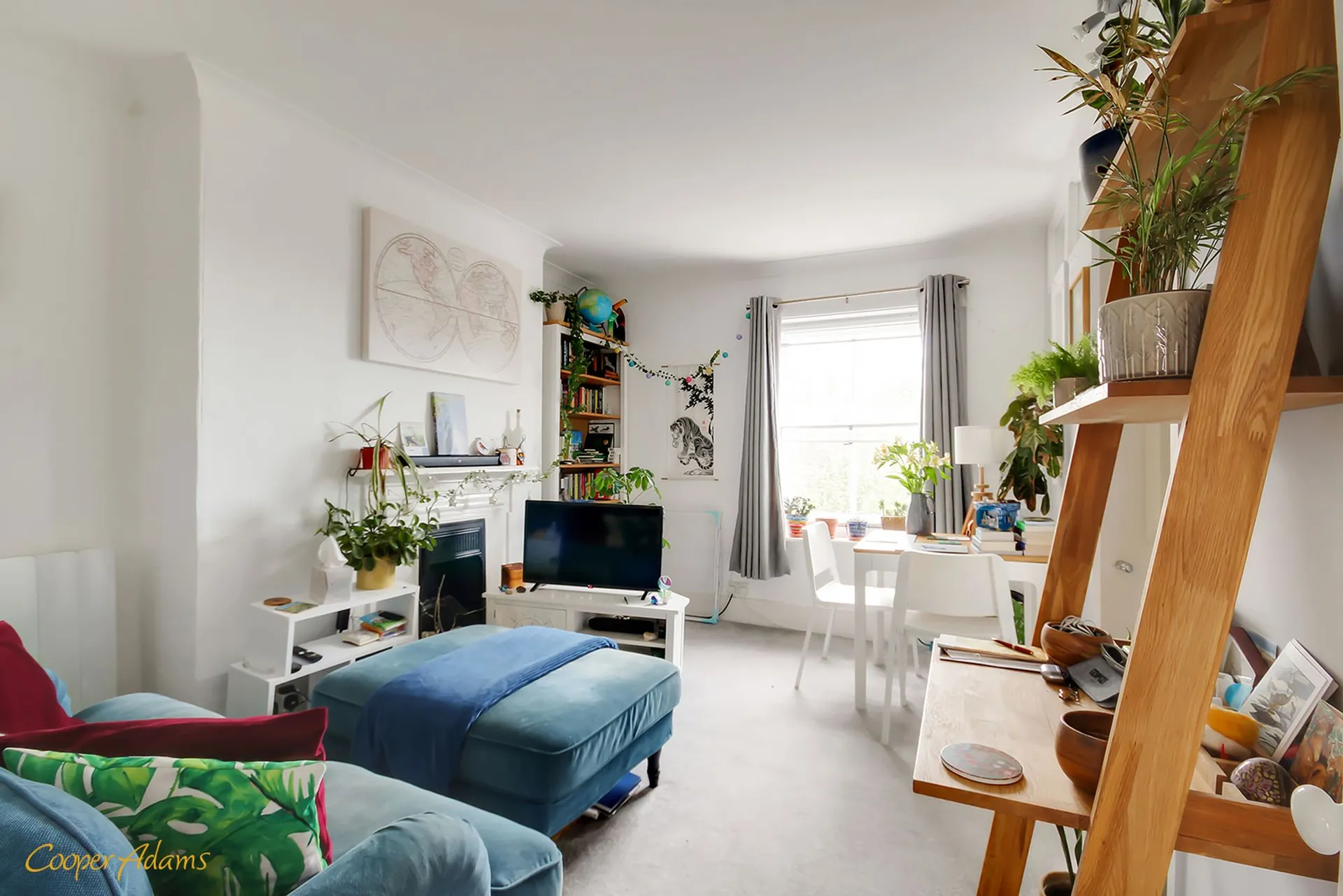 Flat South Terrace in Arun