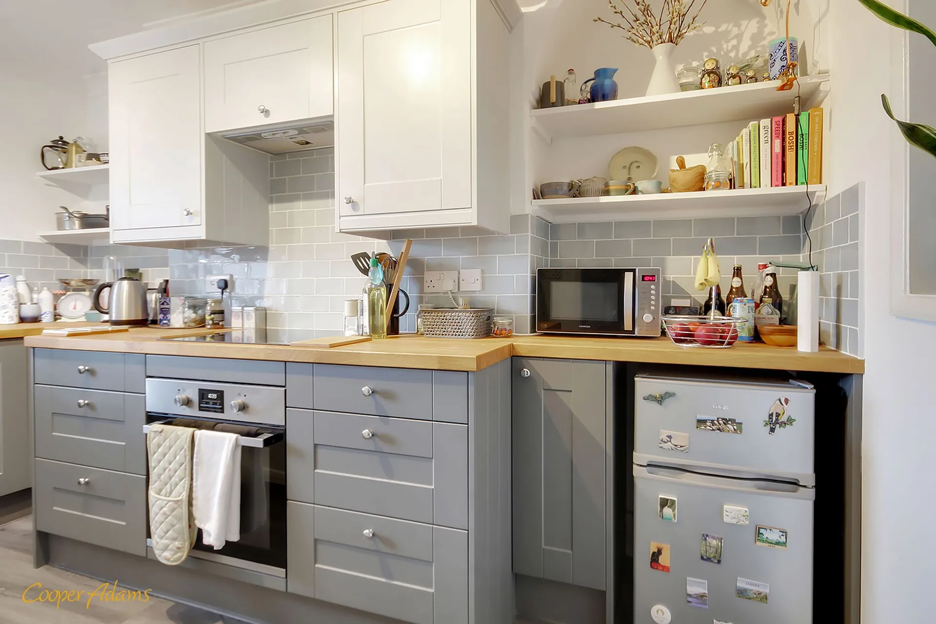 Flat South Terrace in Arun