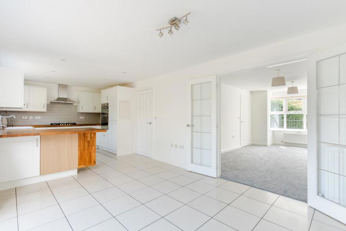 House Oak Leaze in Patchway