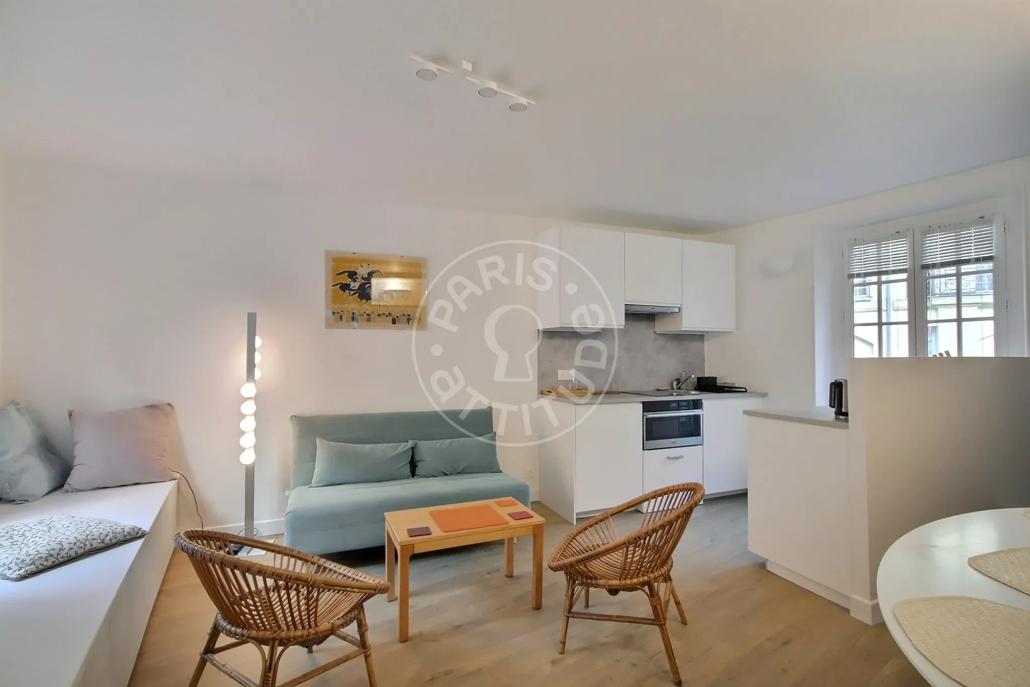 Appartement Rue de la Montagne Sainte-Geneviève à Paris