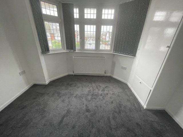 House Graham Gardens in Luton