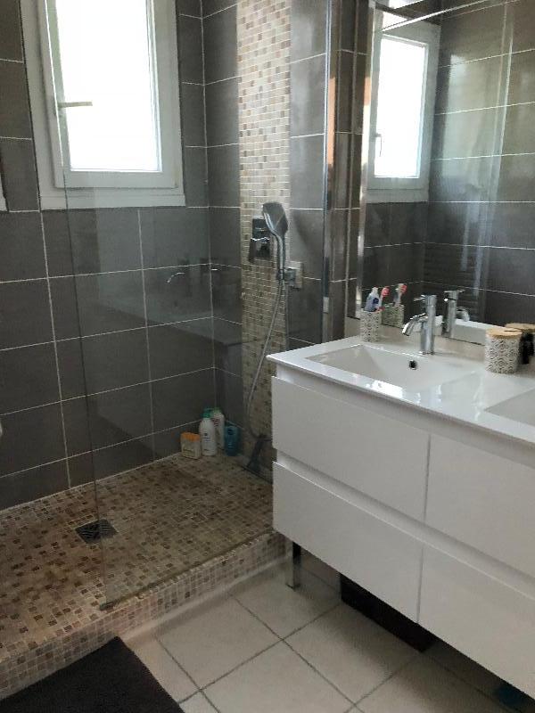 House Rue des Treilles in Libourne