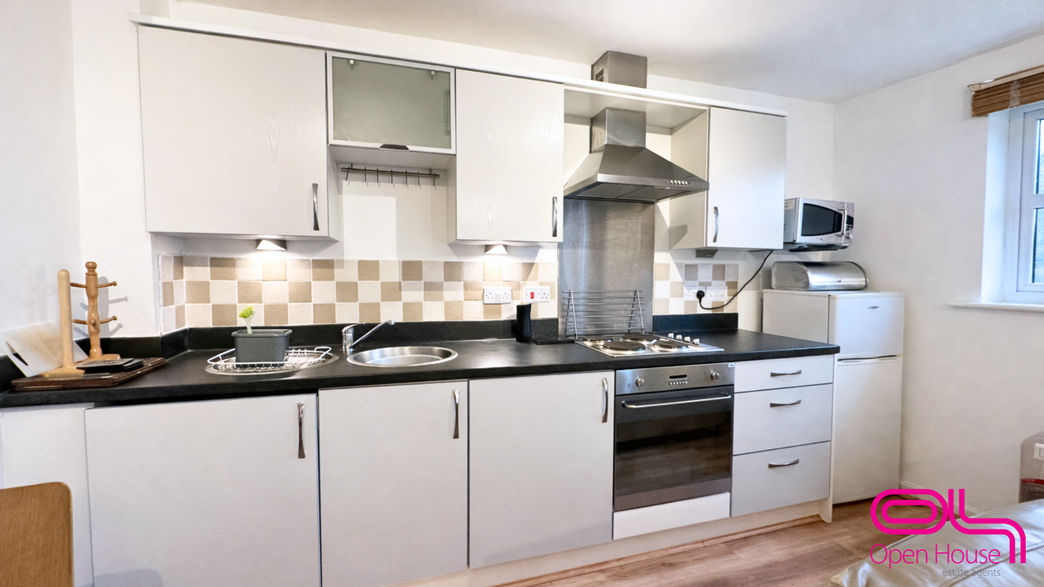 Flat Waterside Gardens in Bolton