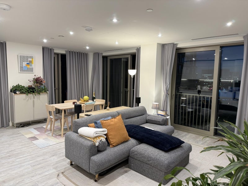 Flat Westfield Avenue in Greater London