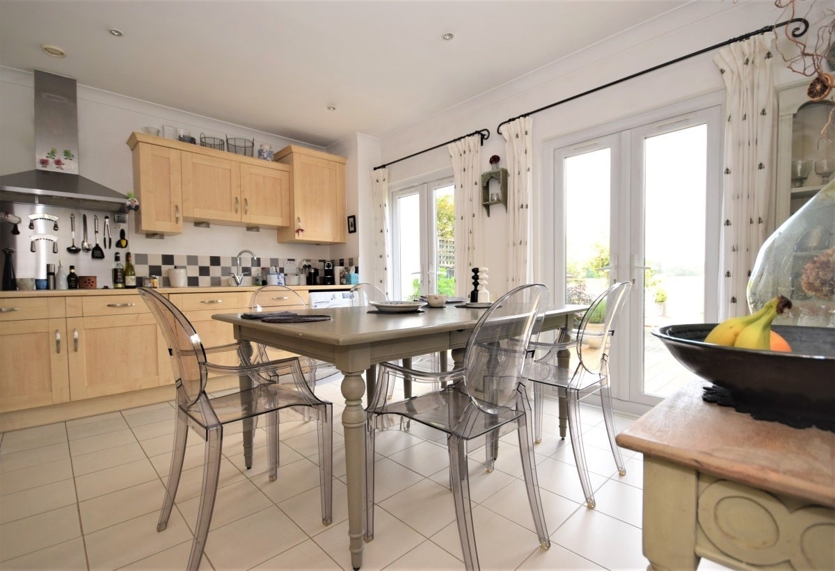 House Carshalton Grove in Greater London