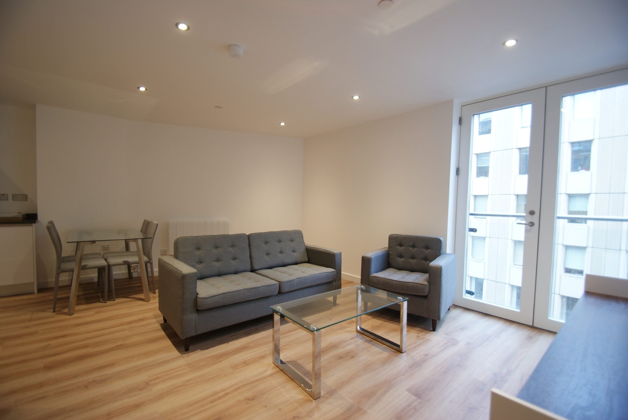 Flat Narrow Lewins Mead in Bristol
