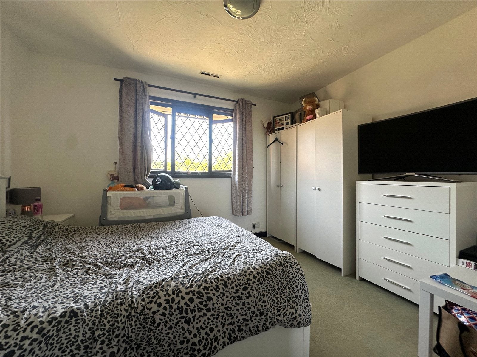House Merryman Drive in Wokingham Without