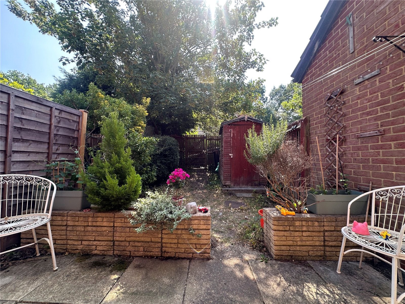 House Merryman Drive in Wokingham Without