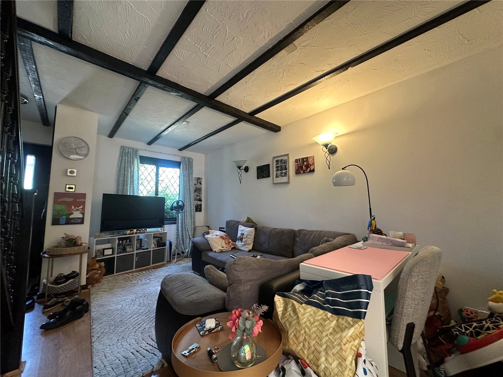 House Merryman Drive in Wokingham Without