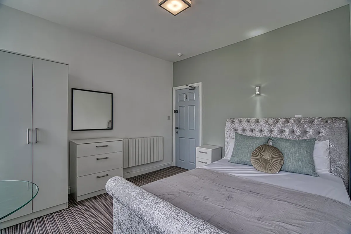 Room High Street in Runcorn