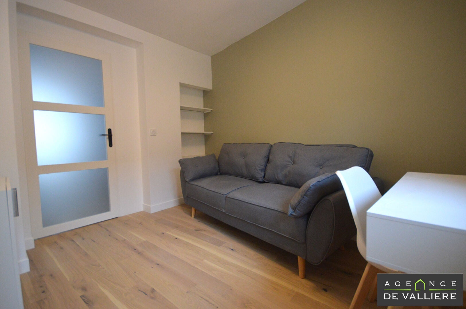 Flat Rue Charles Floquet in Rueil-Malmaison