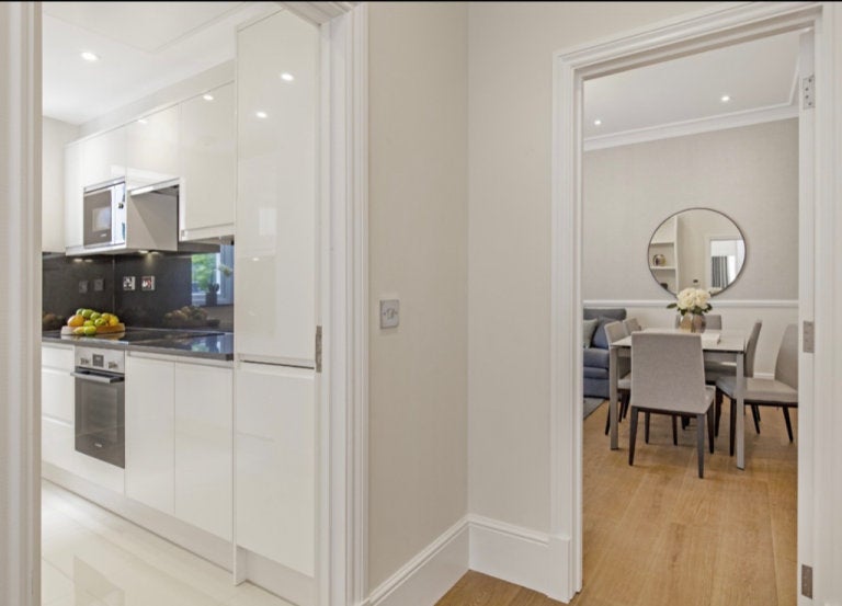 Flat Chesham Place in City of Westminster