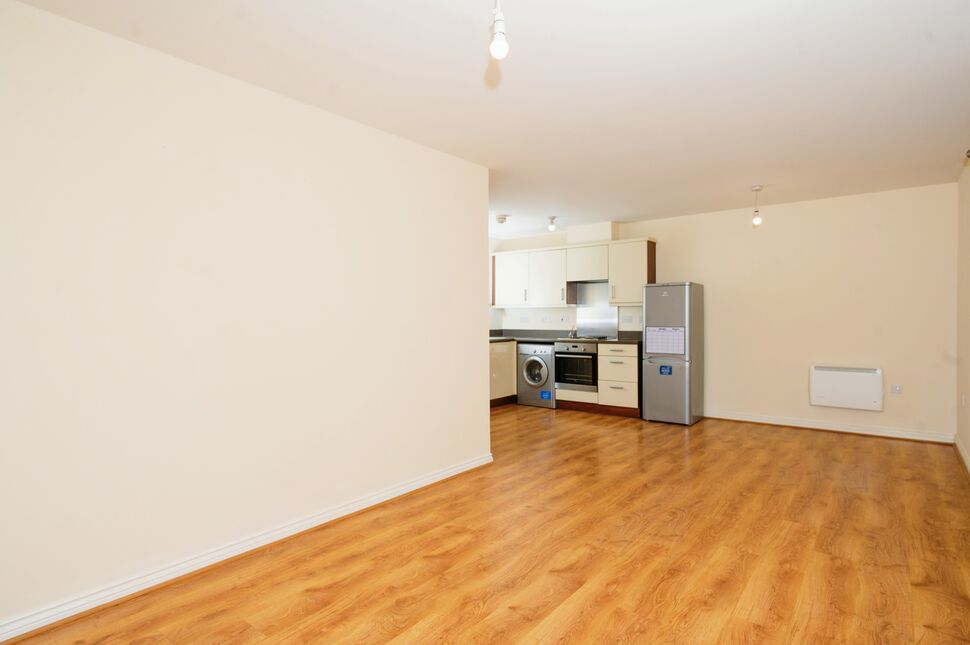 Flat Kenneth Close in Prescot
