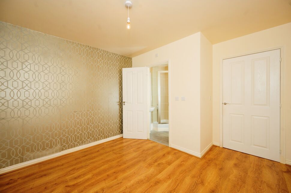 Flat Kenneth Close in Prescot