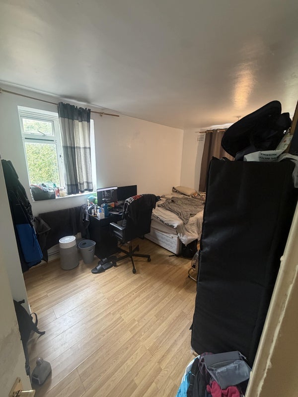 Room Alfreda Street in Greater London