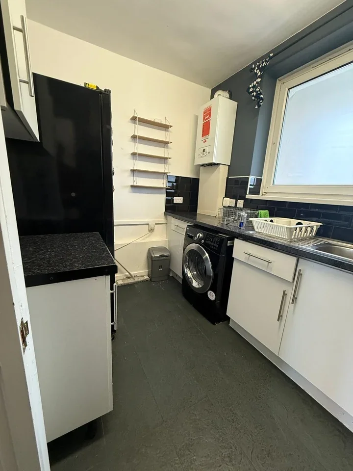 Room Dace Road in Greater London